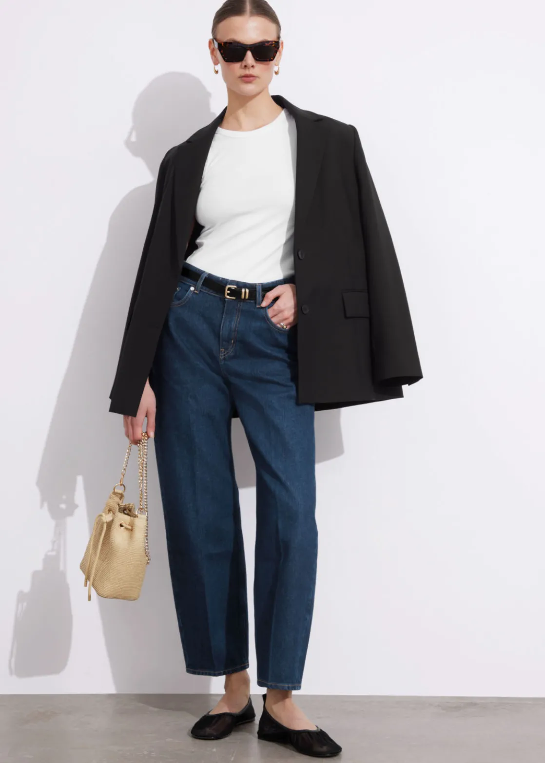 Cropped Barrel-Leg Jeans