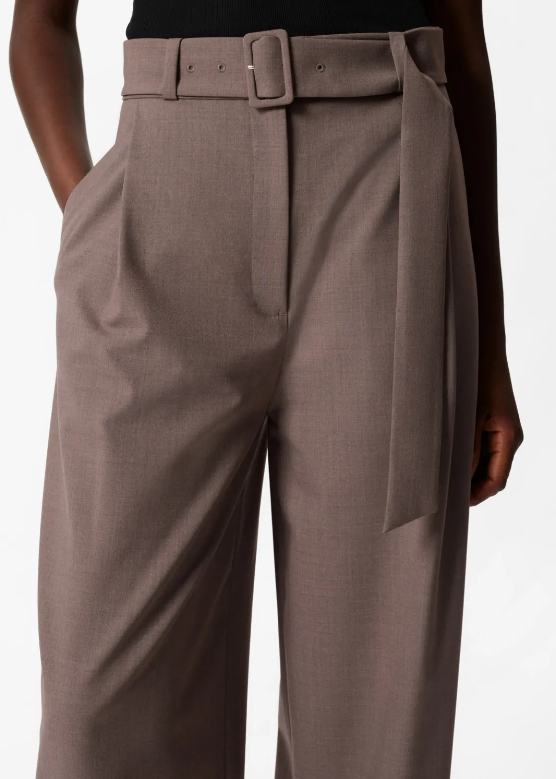 Tailored Barrel-Leg Trousers