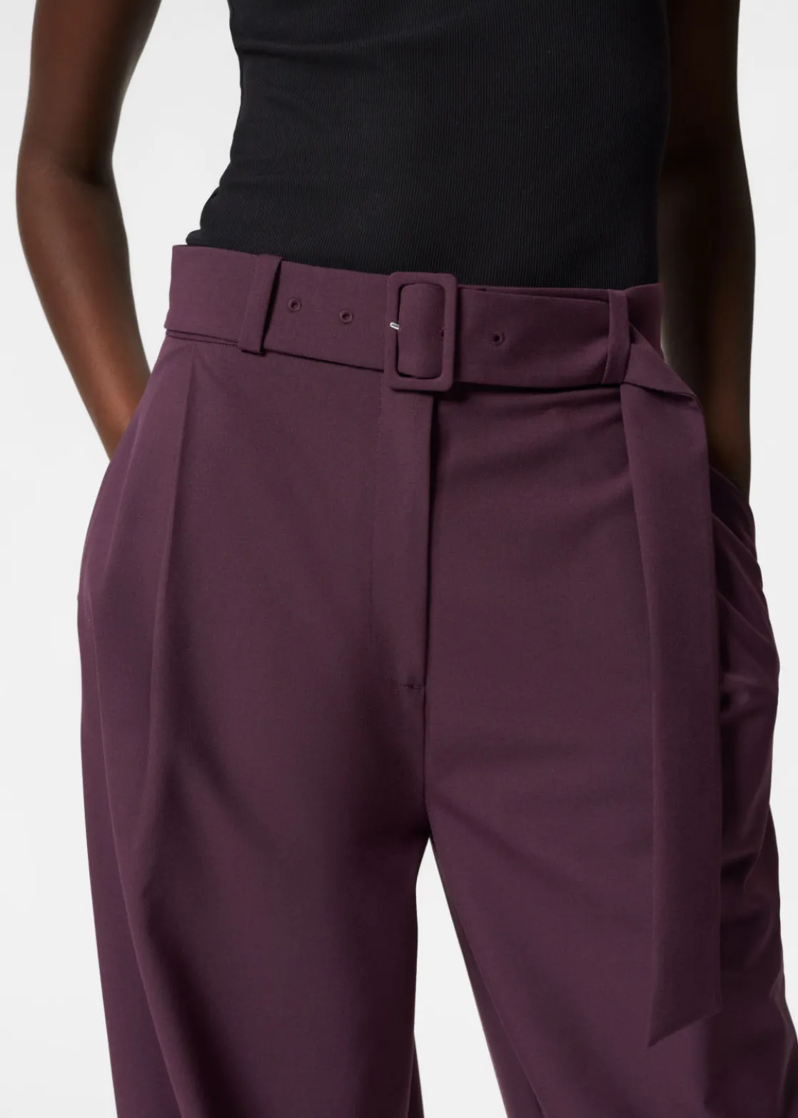 Tailored Barrel-Leg Trousers