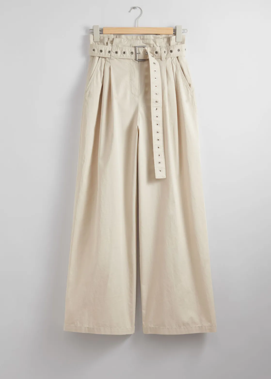 Eyelet-Belt Paperbag Trousers