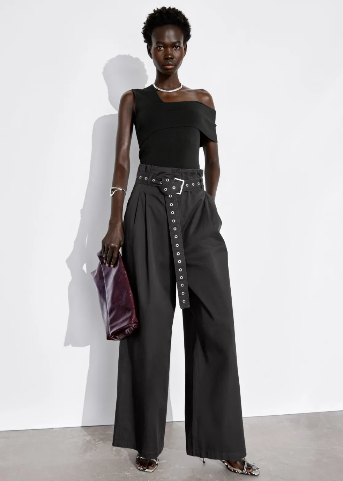 Eyelet-Belt Paperbag Trousers